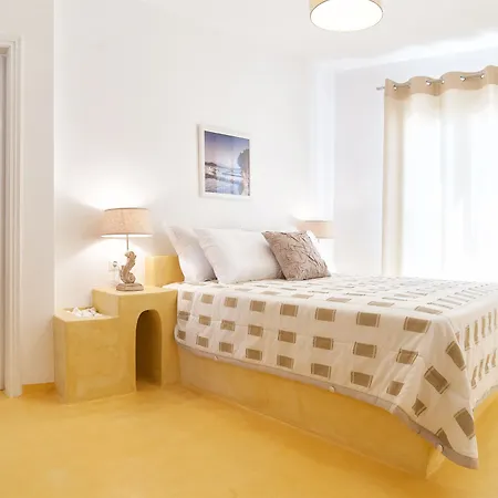 Kelly & Lejlighedshotel Naousa