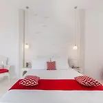 Kelly & Hotel apartamentowy 4*