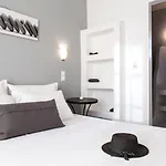 Hotel apartamentowy Kelly &