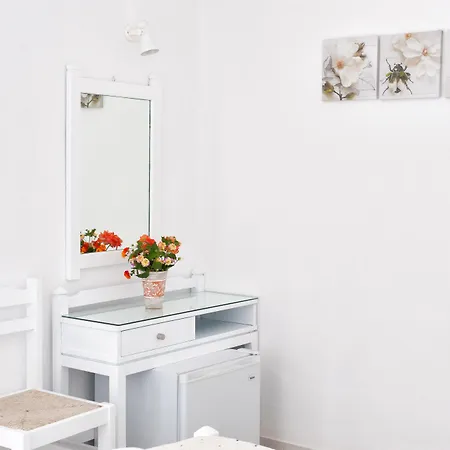 Апарт-отель Kelly & 4*