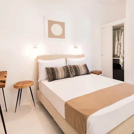 Kelly & 4* Науса