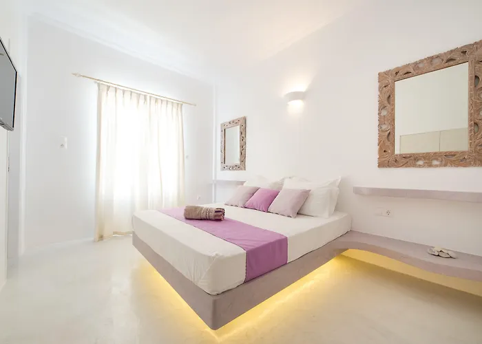 Lägenhetshotell Kelly & Naousa